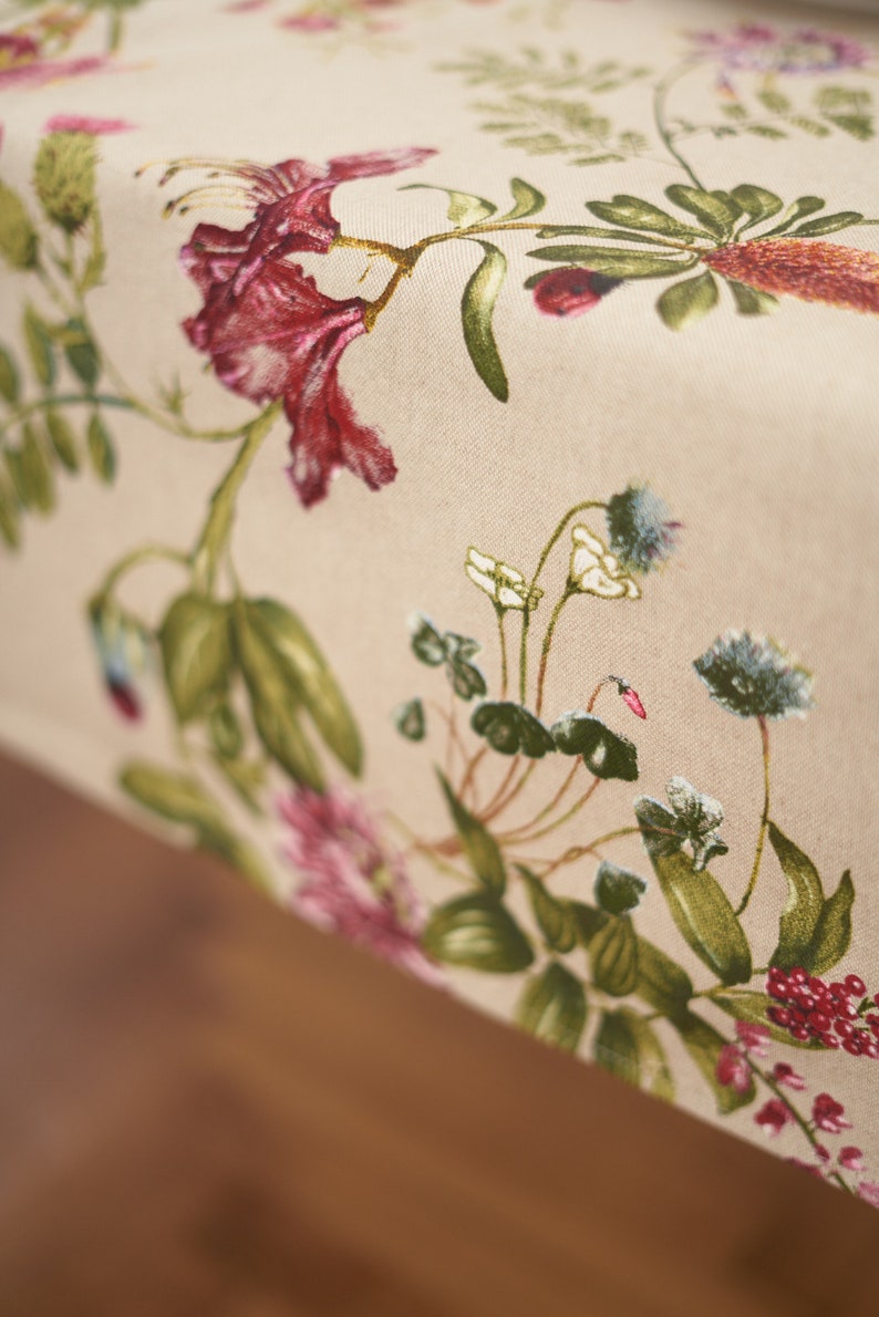 Botanical Floral Tablecloth
